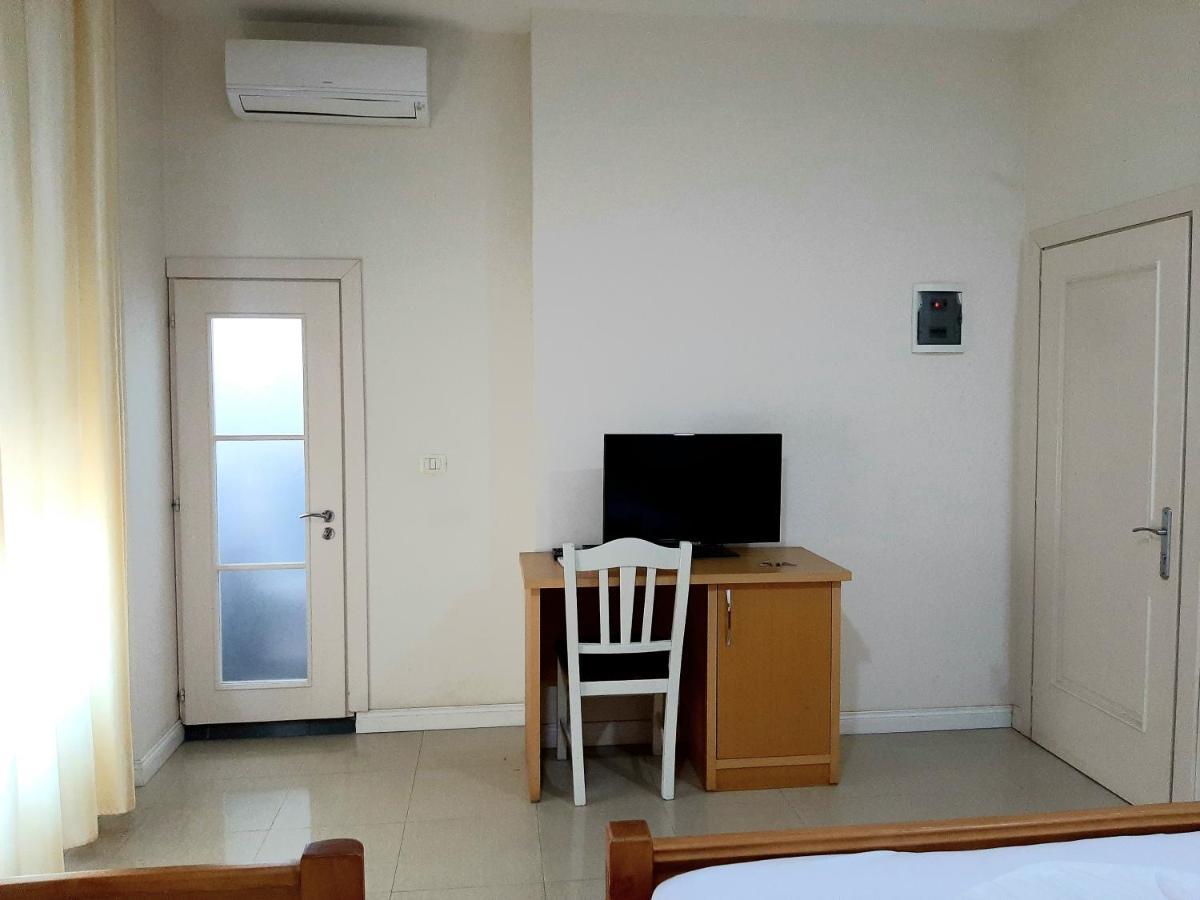 Hotel Vila Giorgio Shkoder Ngoại thất bức ảnh